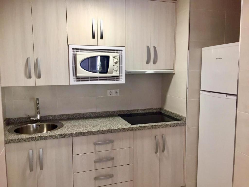 Apartamentos En Alquiler Chinasol Almunecar Luaran gambar